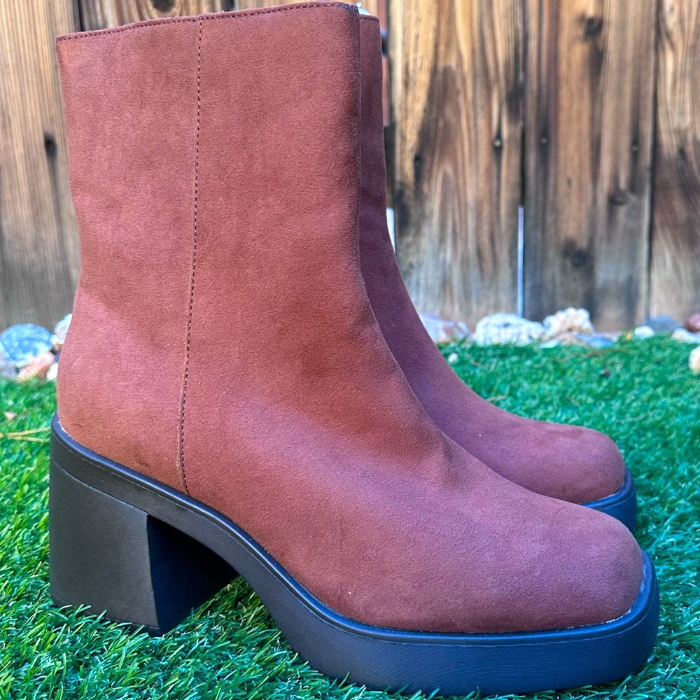 SUN+STONE Brown Ankle Boots